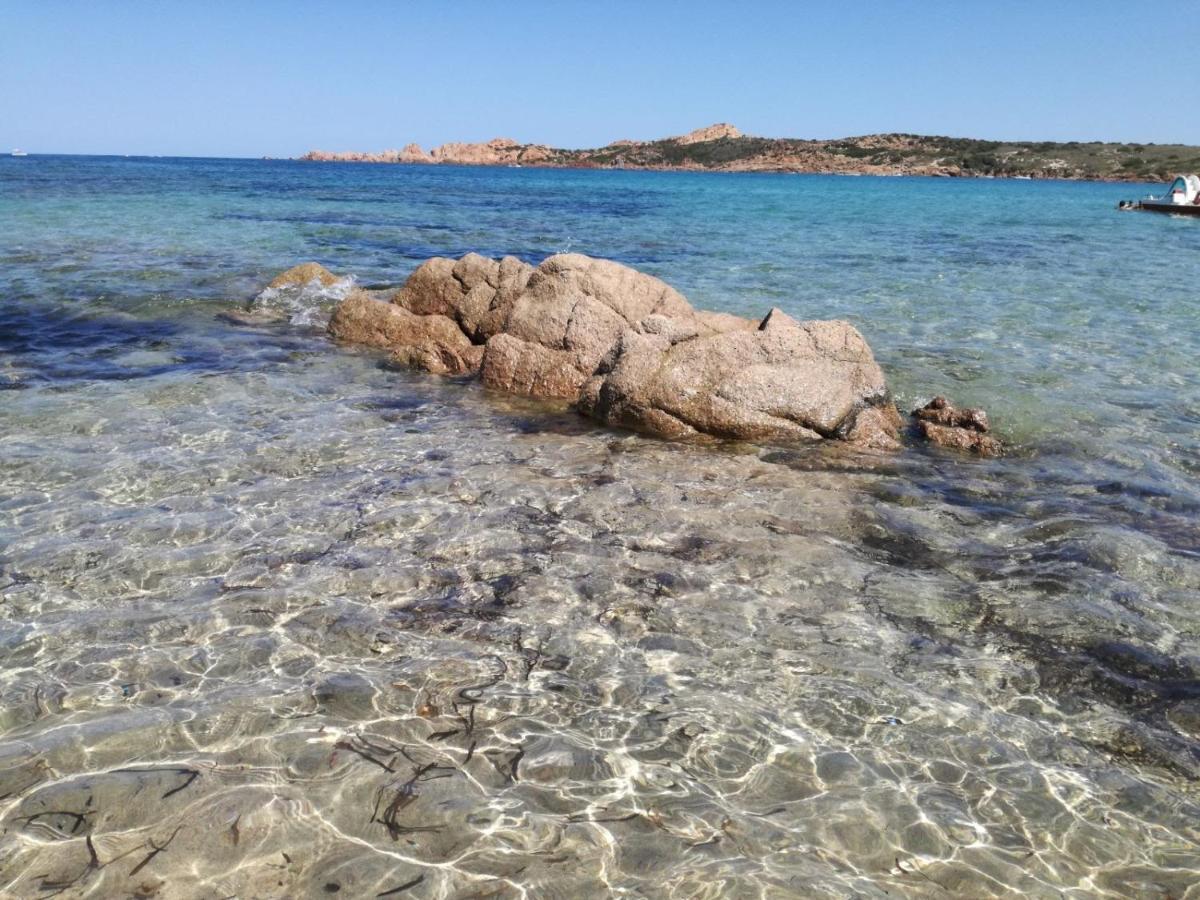 Fronte Mare Attico Indipendente Ed Esclusivo Con Terrazza Panoramica Apartment Isola Rossa Luaran gambar